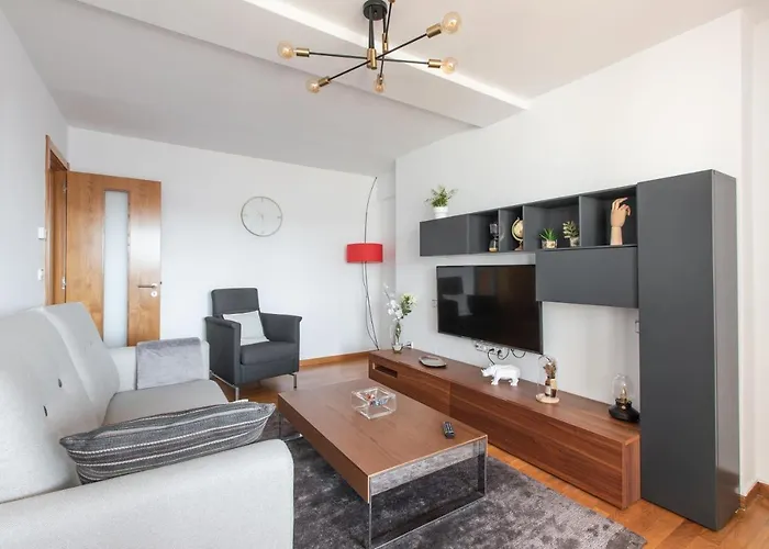 Luminoso En Cuatro Caminos